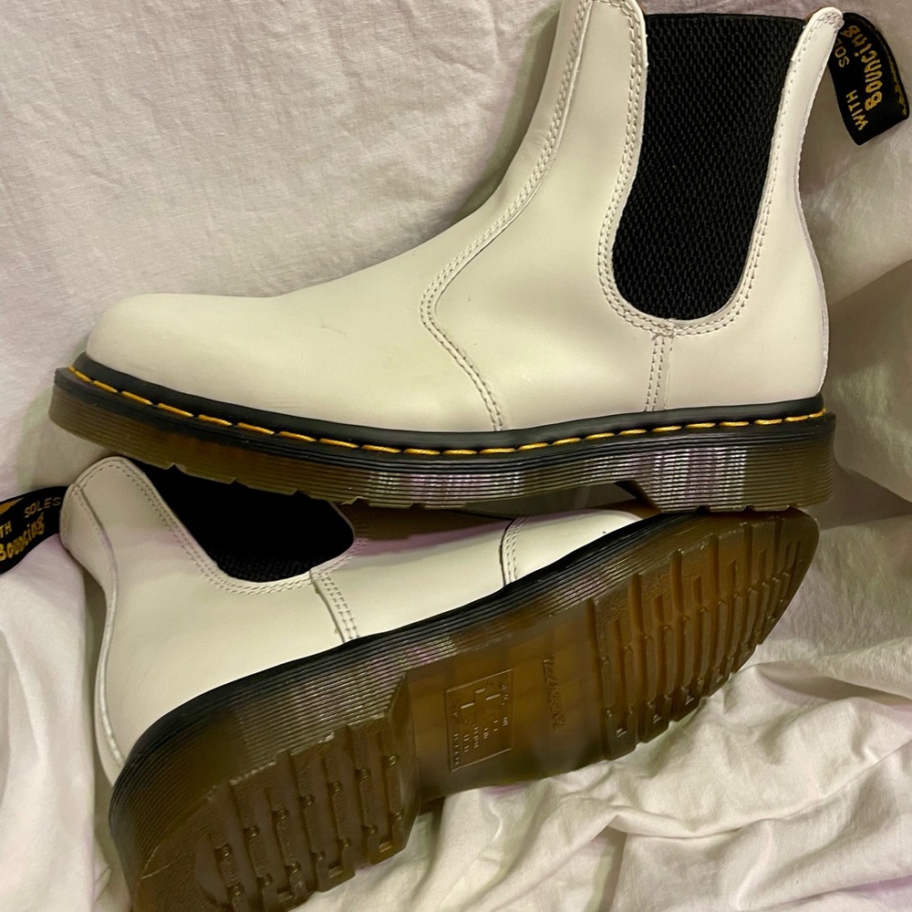 Dr. Martens Women's White and Black Ankle Boots - Picture 2 of 6